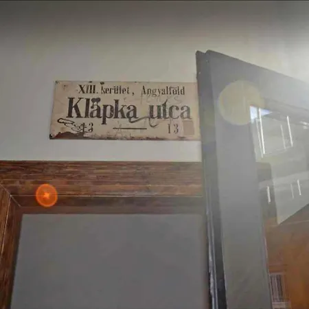 Little Whistle In The Heart Of Jewish District With Ac Apartmán *